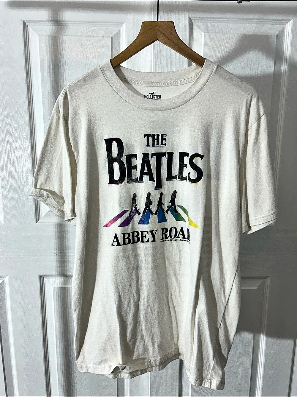 Hollister The Beatles Abbey Road Graphic Tee White & Black Large